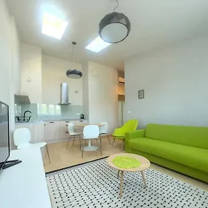 https://smart-central-apartments.krakowhotelspoland.com